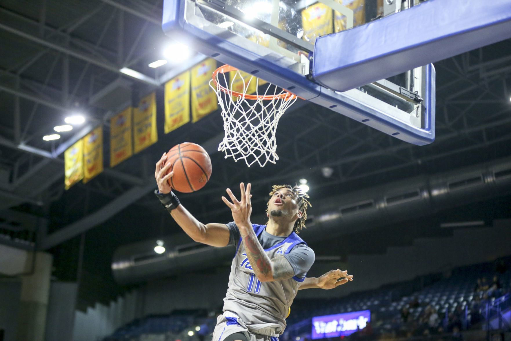 Tulsa Golden Hurricane vs East Carolina Pirates